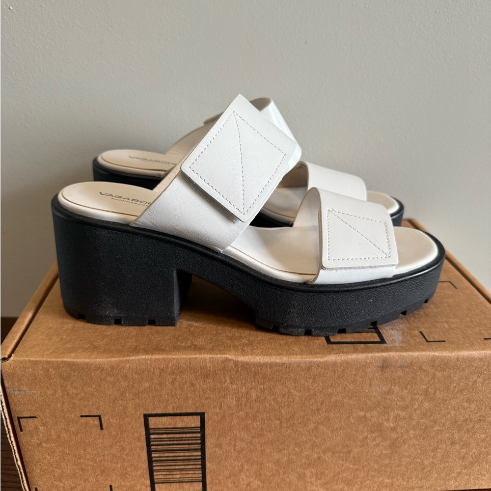 Vagabond Women's White Platform Sandals‎ - Picture 2 of 6